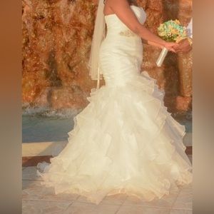 David’s bridal off white corset dress